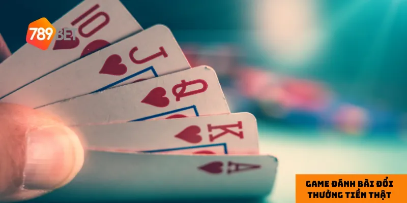 Tiến lên miền Nam phù hợp với mọi đối tượng nhờ lối chơi dễ hiểu và kịch tính.