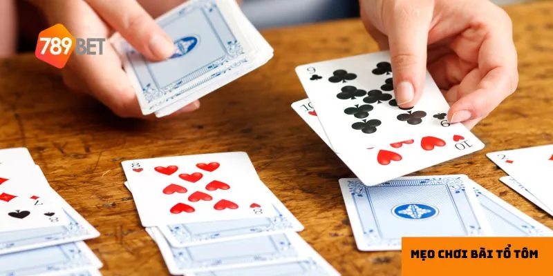 Sắp xếp bài thông minh là chìa khóa để tối ưu hóa cơ hội chiến thắng.